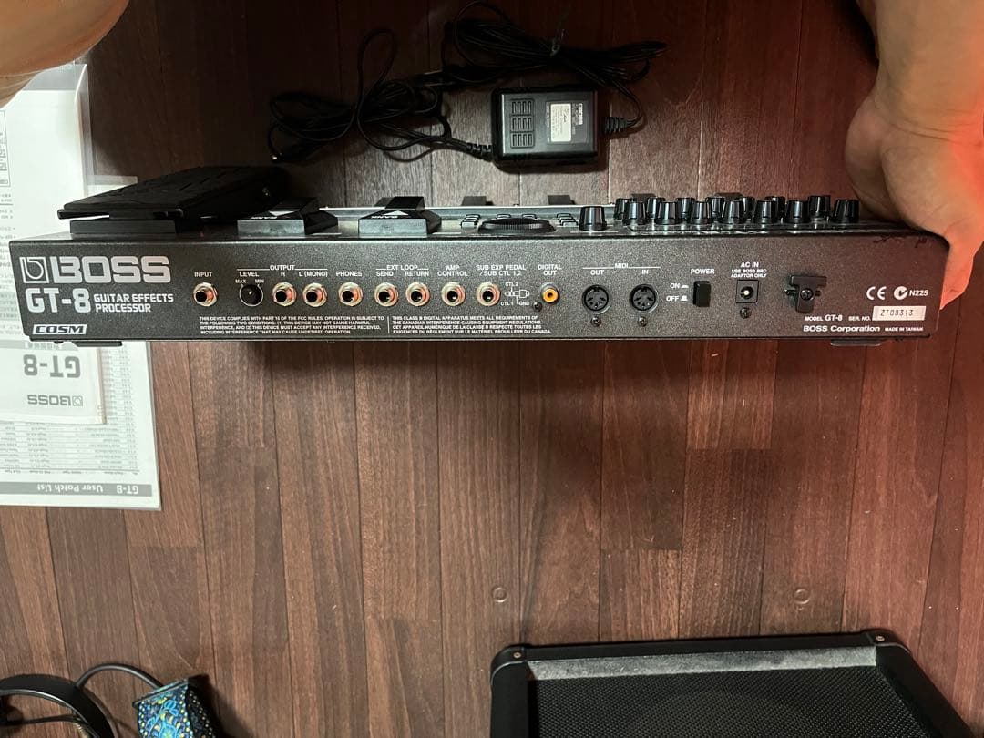 BOSS GT-8 ギターエフェクター