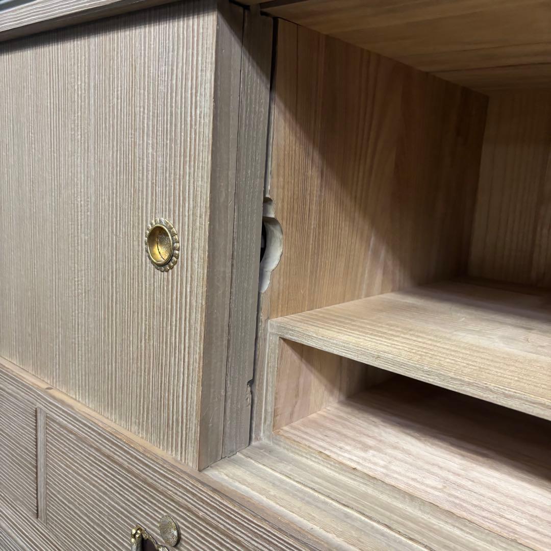 賀茂桐箪笥　通産大臣指定伝統的工芸品　着物