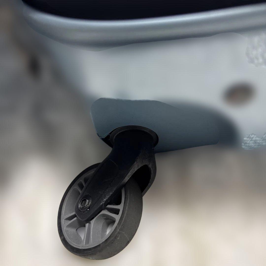 Samsniteスーツケース