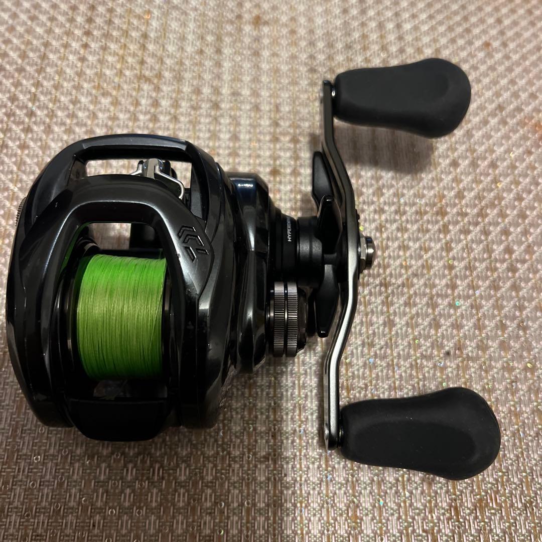 タトゥーラ 300 ベイトリール 8.1:1