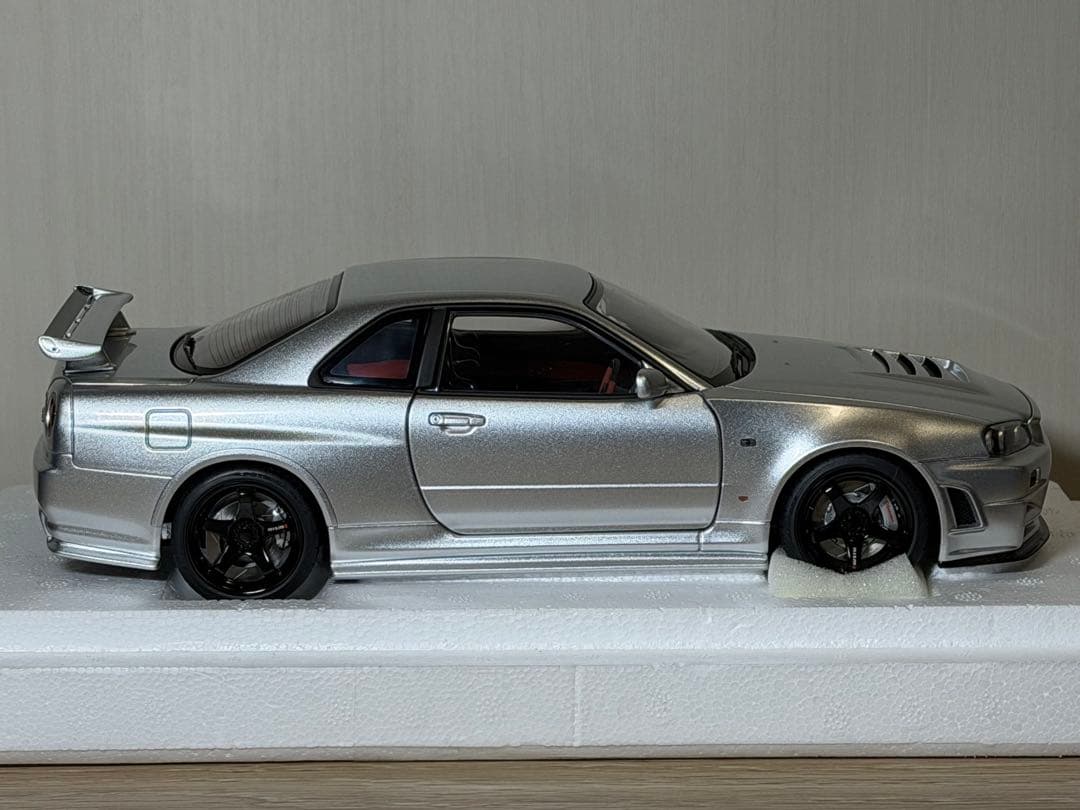 オートアート　1/18 SKYLINE GT-R Z-tune シルバー