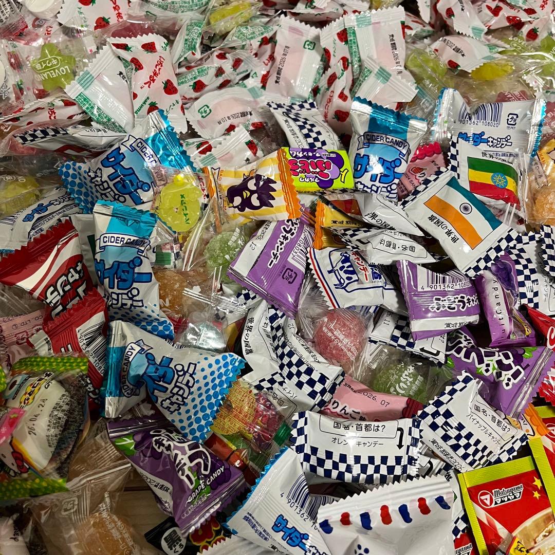 ❤️駄菓子お菓子 詰め合わせ 900個以上！！❤️大量❤️激安❤️1個あたり12円以下！