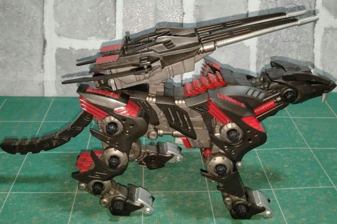 ゾイド　ライトニングサイクス＆コマンドウルフ(ア−バイン仕様)