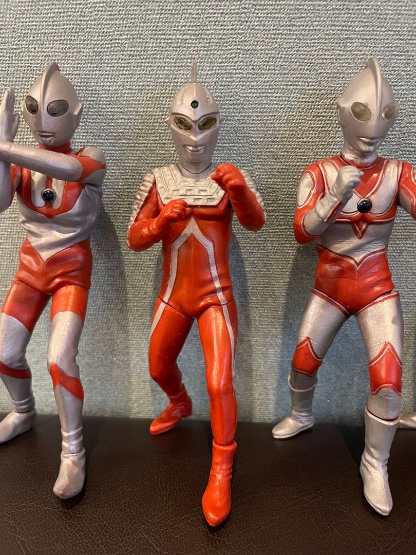 【発光ギミック付】ウルトラヒーロー ソフビフィギュア 6体セット（昔のガチャ品）
