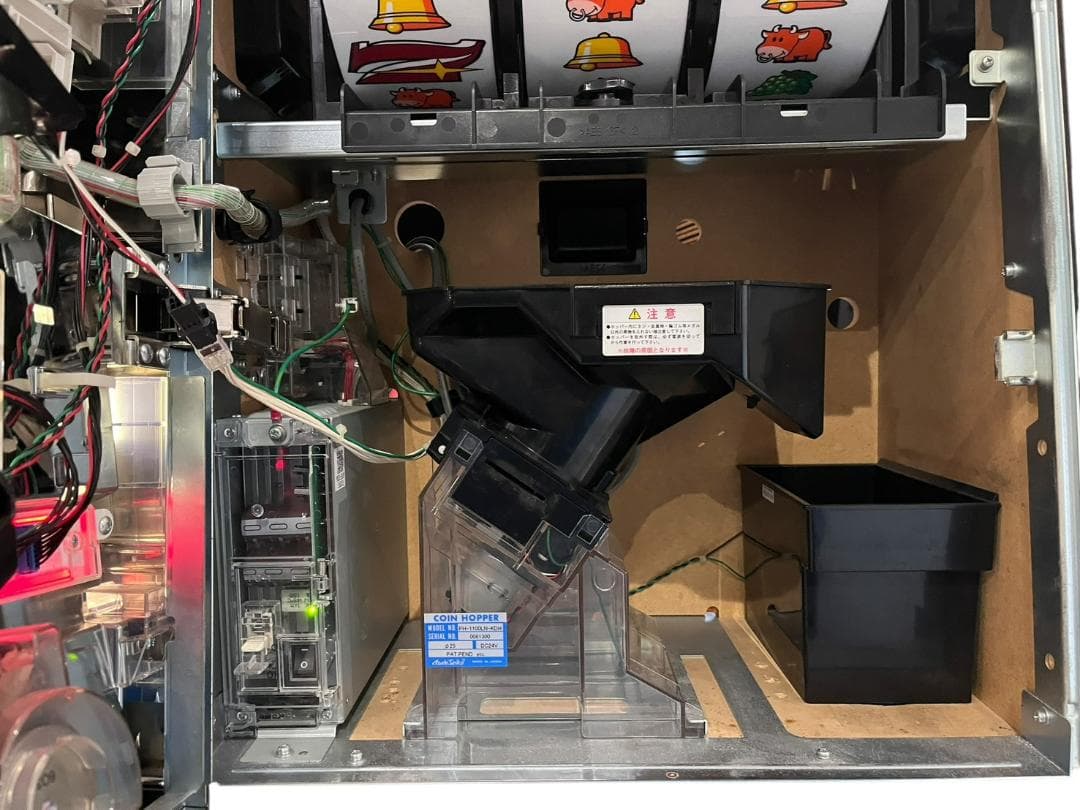 ◇スーパーミラクルジャグラー メダル不要機付