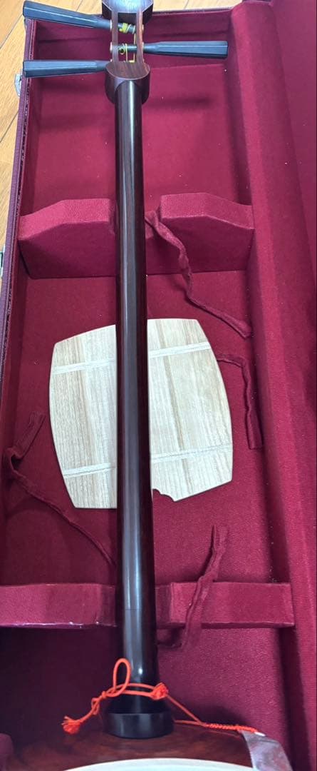 三味線 本体 ハードケース付き 布袋紅 皮破れ有り