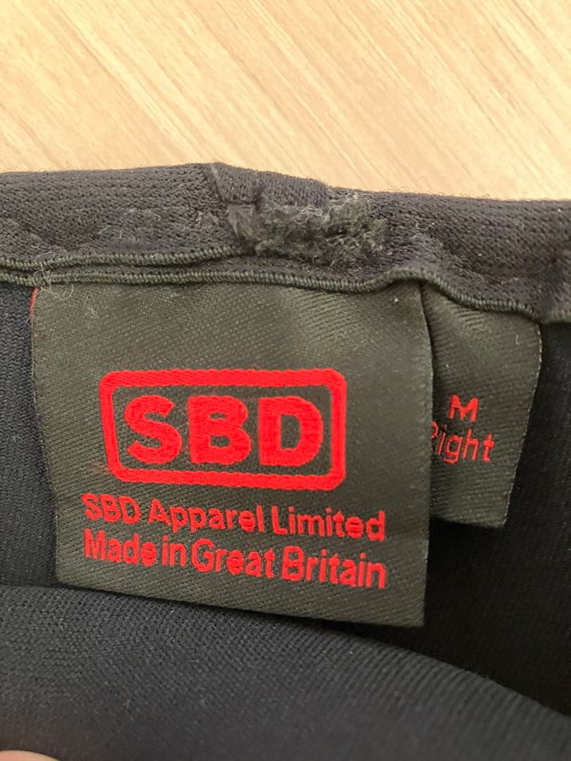 SBD ニースリーブMサイズ ブラック/レッド