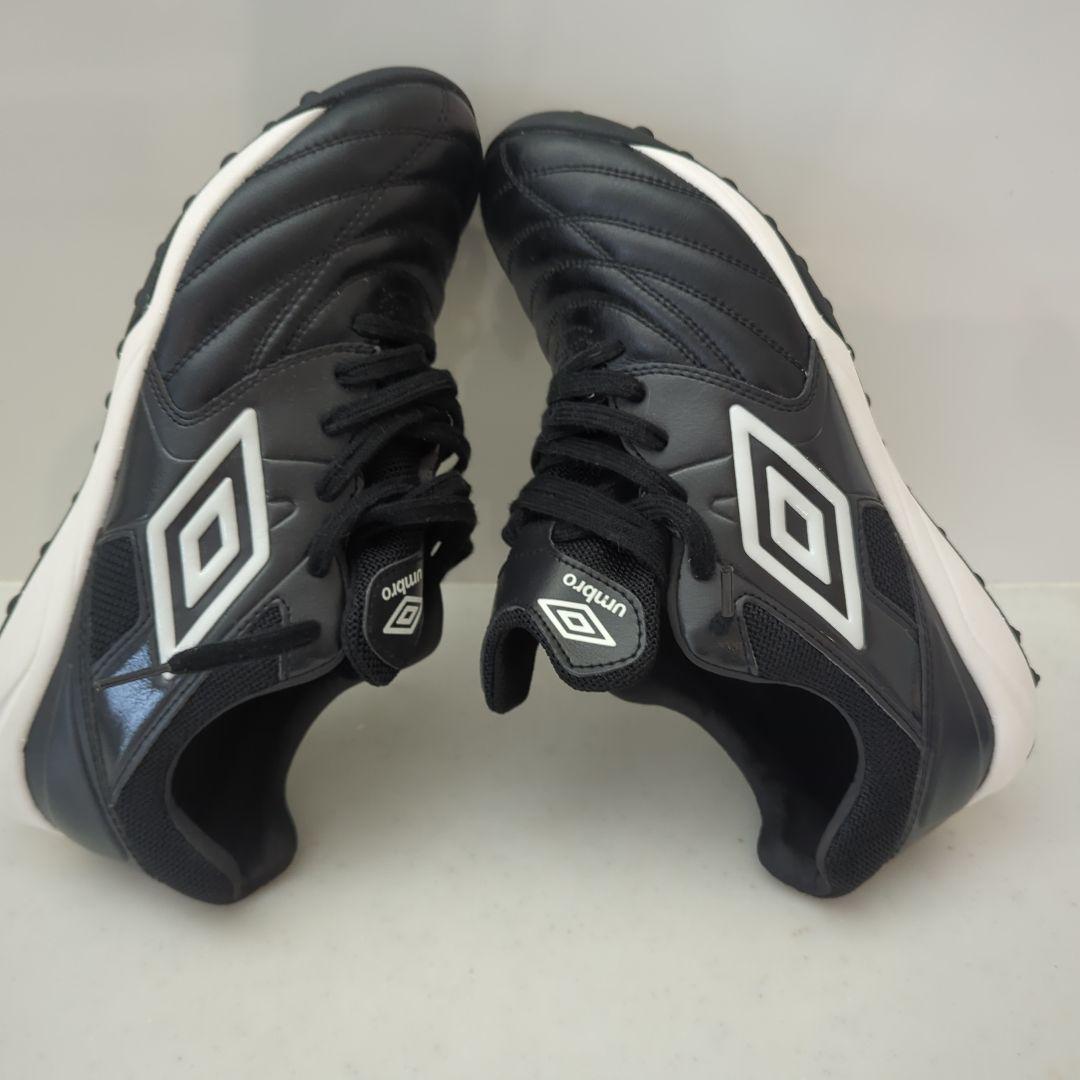 Umbro アクセレイター 大人用 26.5センチ　アンブロ