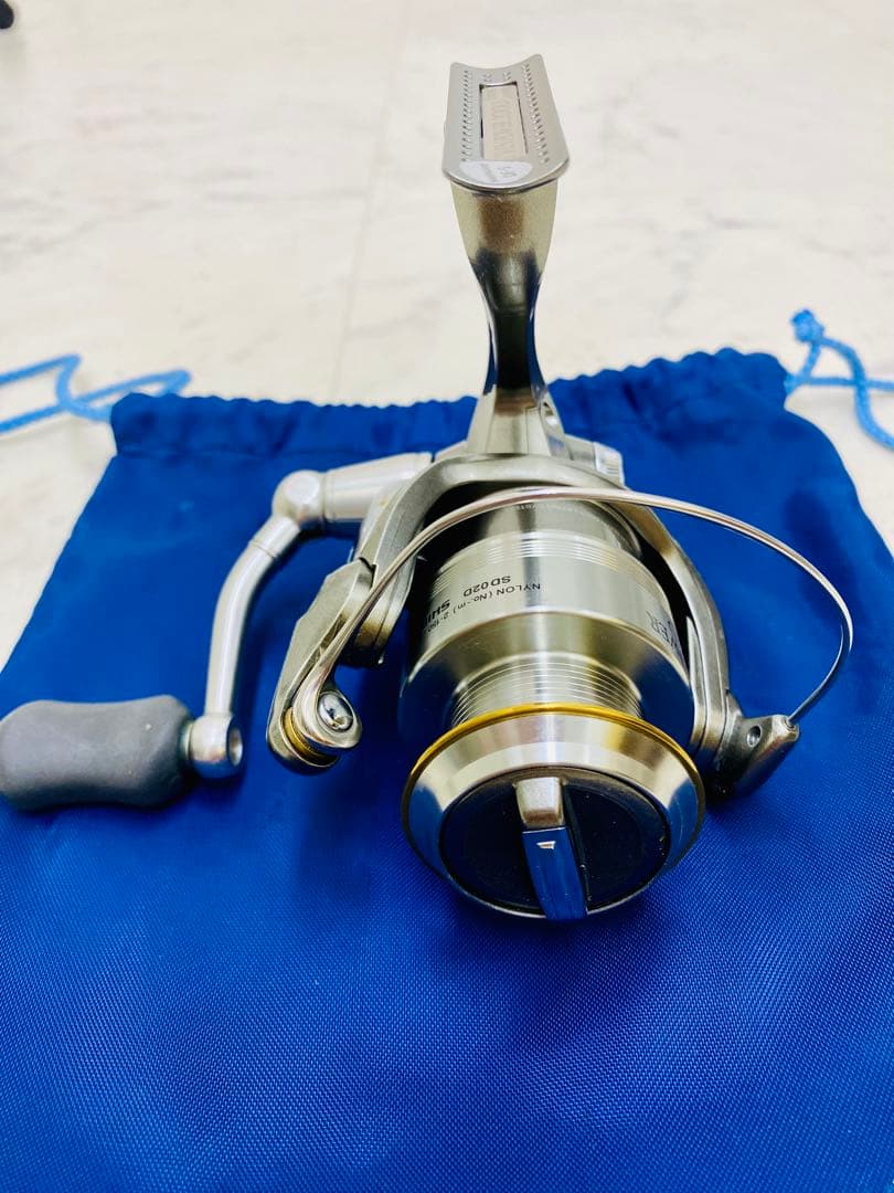 シマノ TWIN POWER 2000