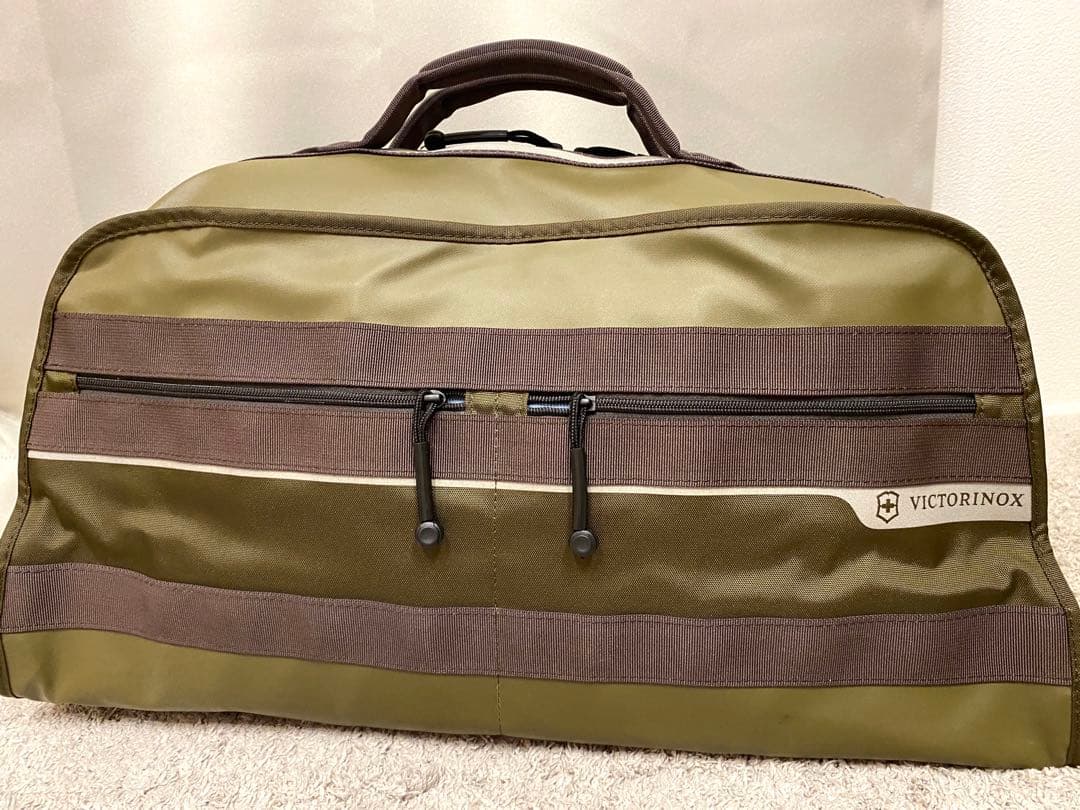【週末SALE】極美品VICTORINOX ビクトリノックス　ボストンバッグ 緑