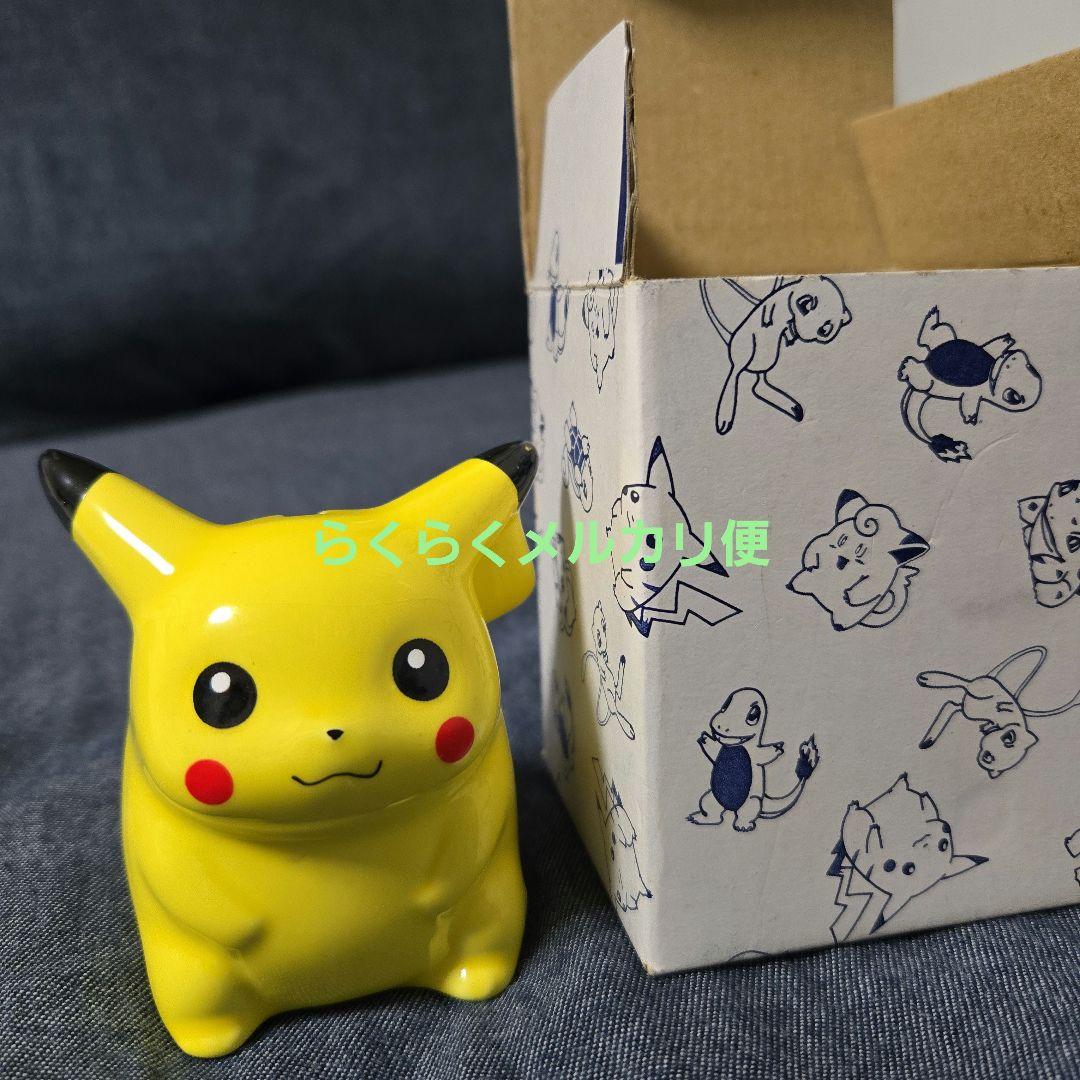 ポケモン　ピカチュウ　貯金箱