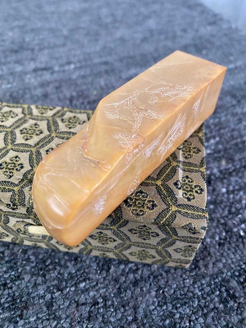 碓下黄・岱下黄　印材　落款印　中国古印材　豪刻 判子　印鑑　印泥　書道　硯　古墨