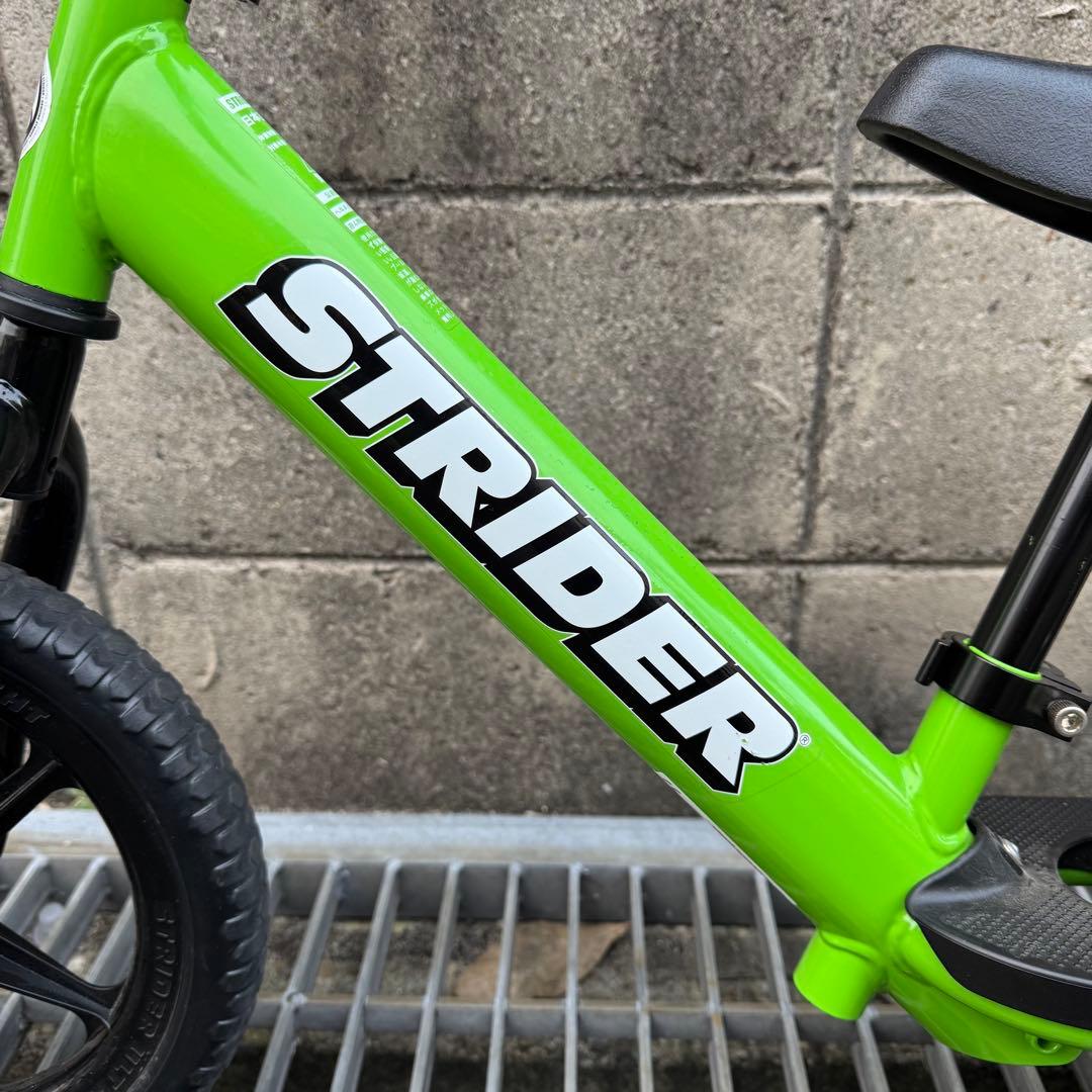 ストライダー　スポーツモデル　12インチ　グリーン