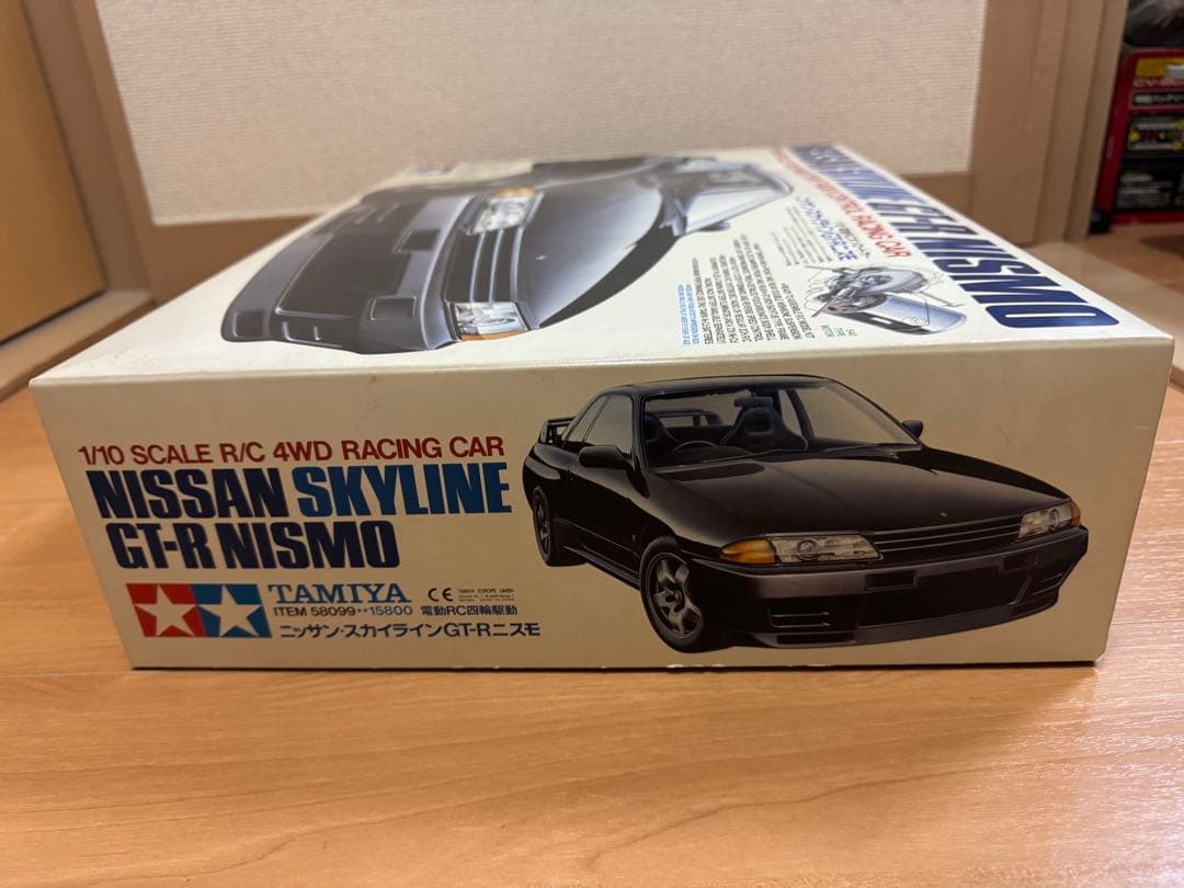 Nissan Skyline GT-R Nismo 1/10 ラジコンカー