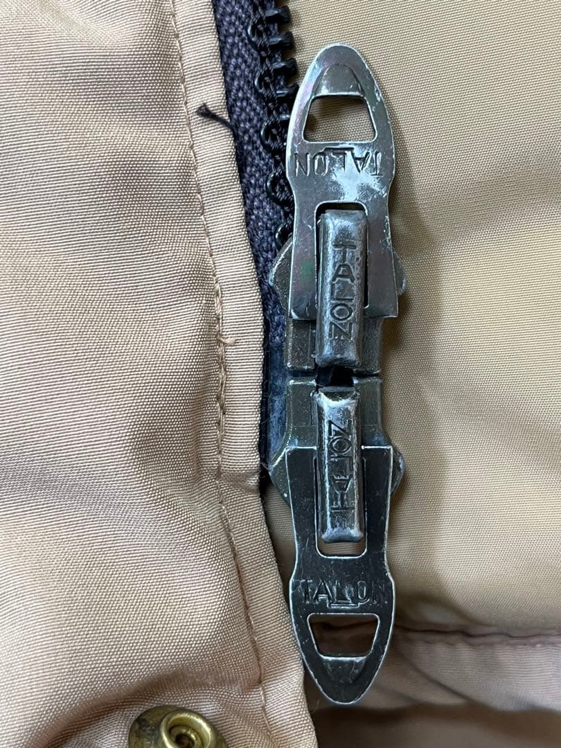 ヴィンテージキャンプ7ダウンジャケット