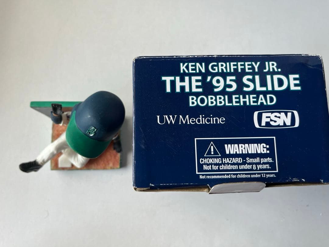 シアトルマリナーズ　2010年　球場配布　 ケン・グリフィーjr ボブルヘッド