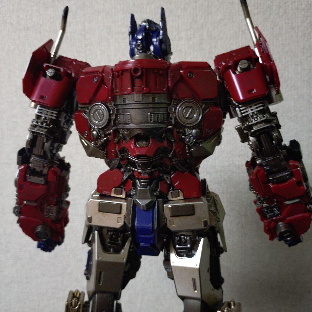 threezero　DLXスケール　オプティマスプライム