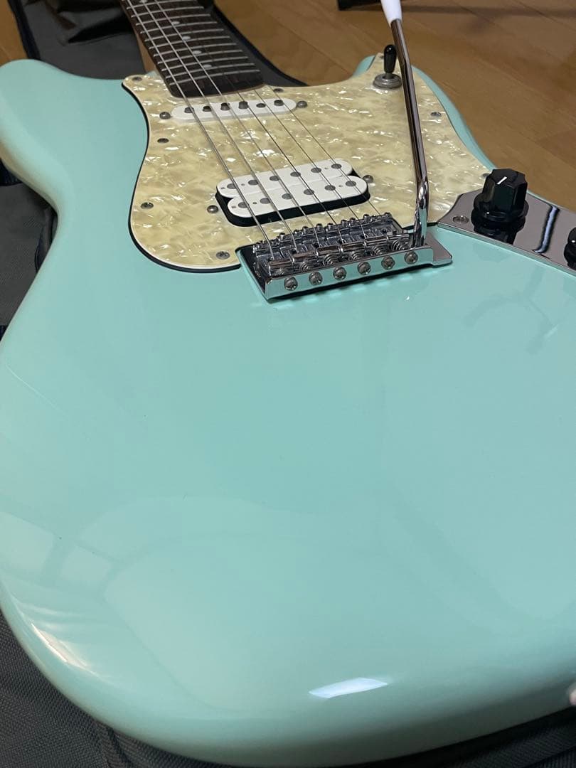Squier Cyclone フェンダー スクワイヤー サイクロン