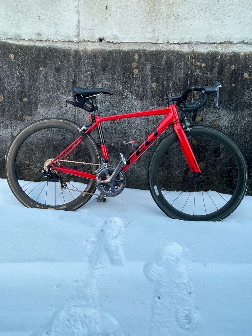 FELT 本体 カーボンヘルメット付き