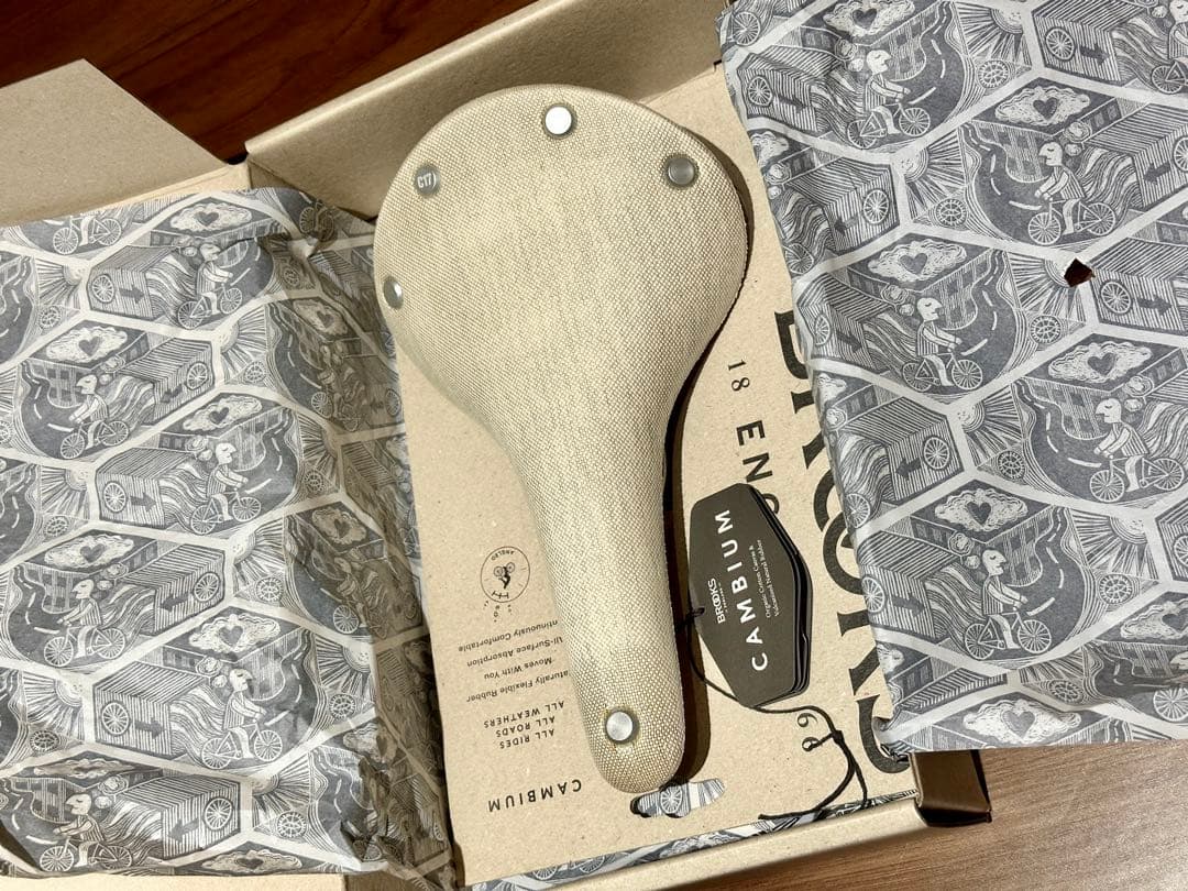 BROOKS C17 SPECIAL （NATURAL）