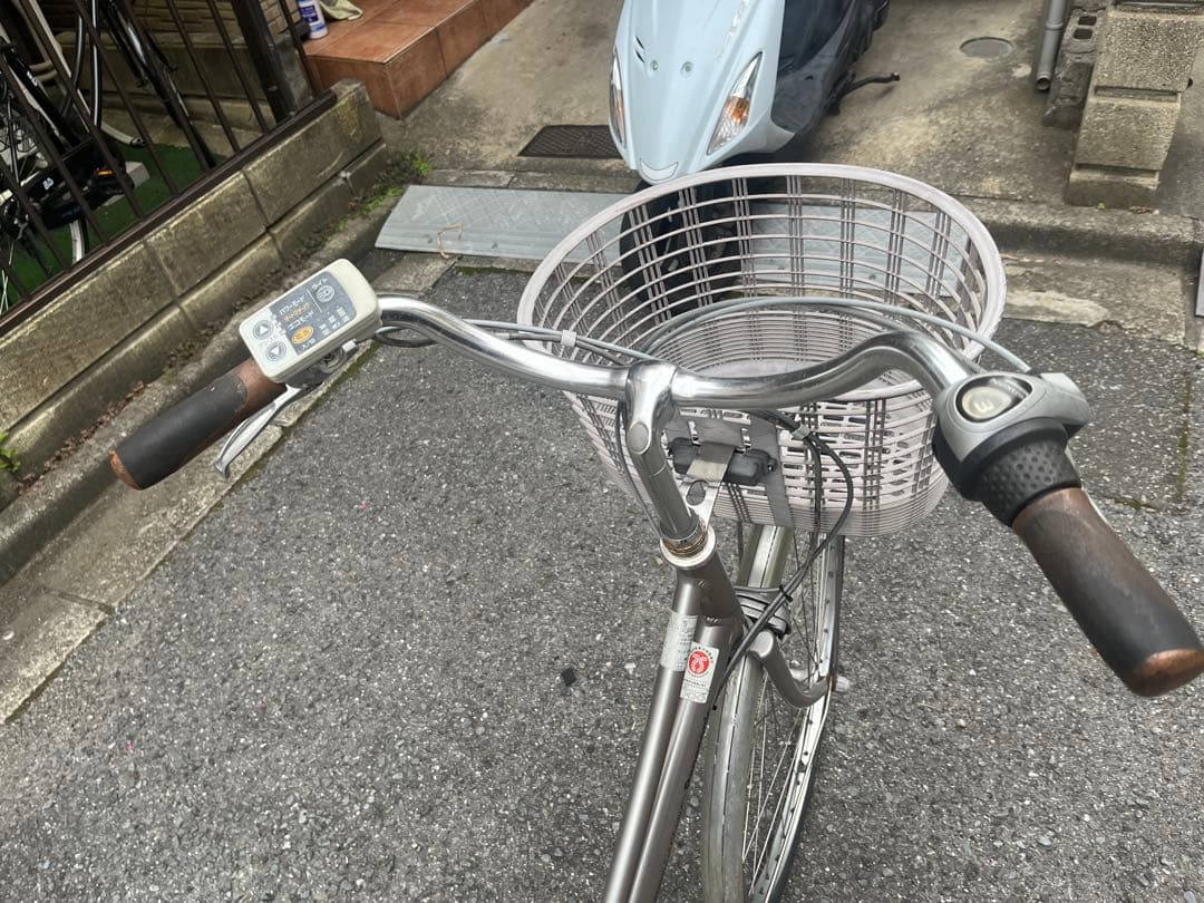 電動アシスト自転車 シティタイプ シルバー　関西限定