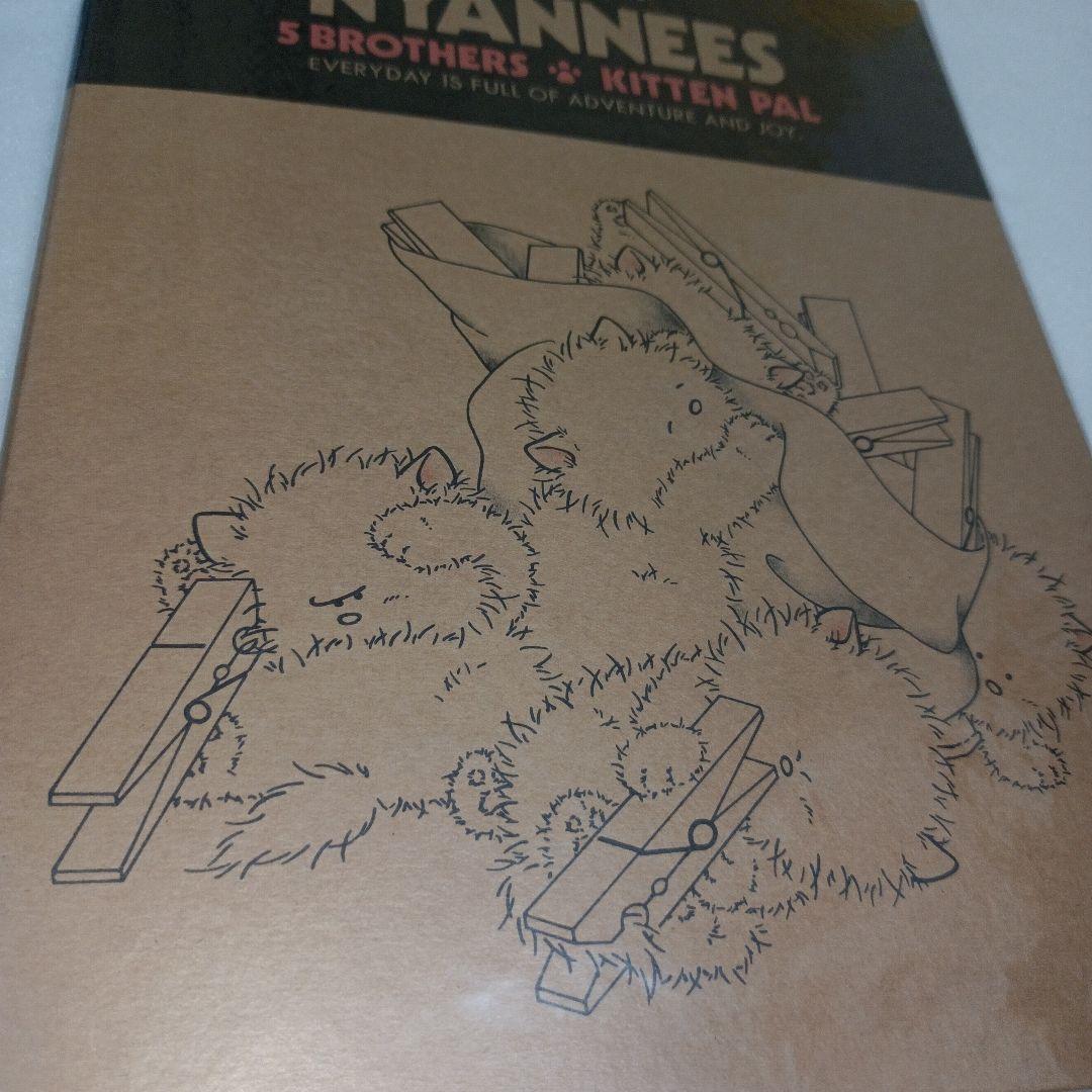 平成レトロ　ニャンニーズ　バインダー　文房具 ファイル　にゃんこ　猫　レトロ