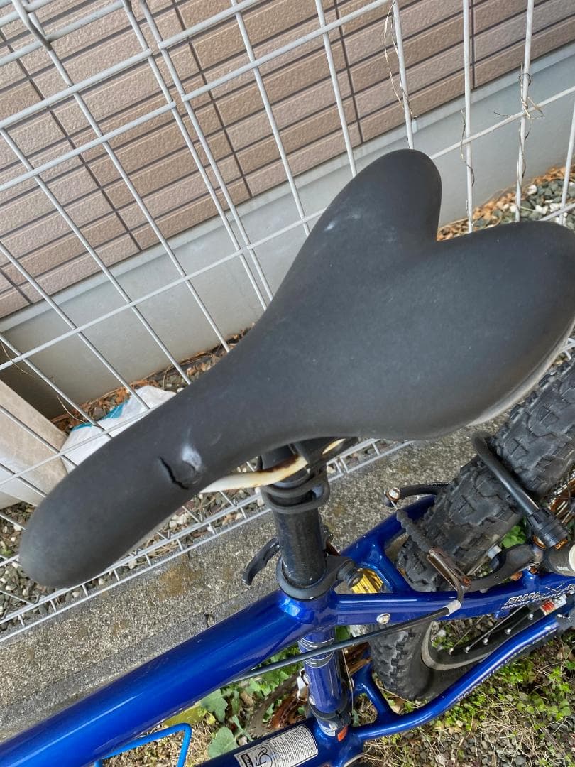 送料負担　MTB CANNONDALE F300キャノンデール　（中古・傷アリ）