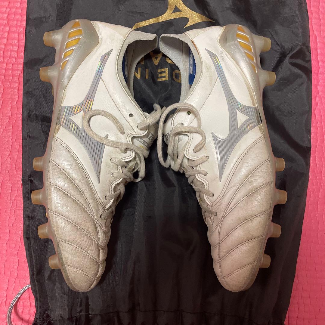 ミズノ モレリアNEO3 シャイニングカラー