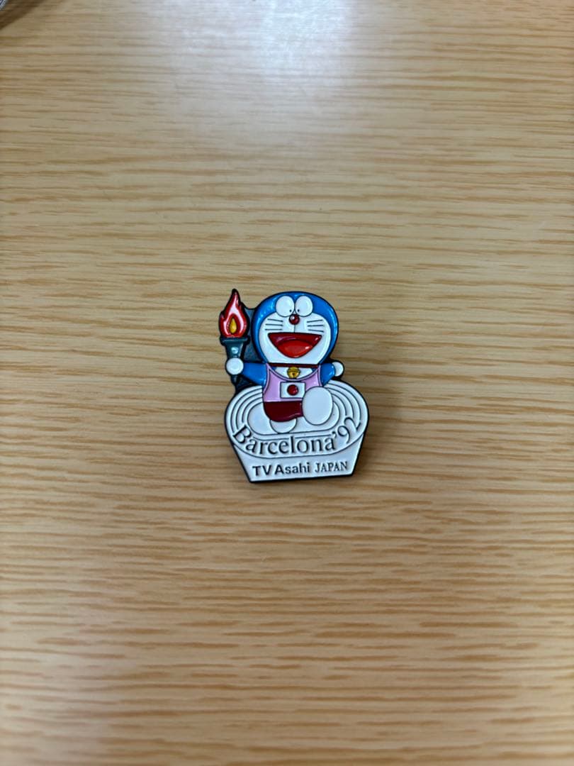 【激レア】ドラえもん　ピンバッジ　バルセロナオリンピック　レトロ　ビンテージ