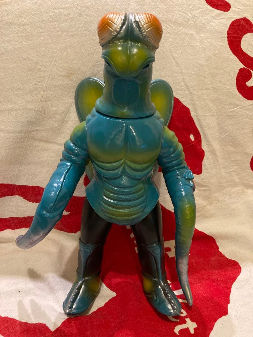 東映レトロ　グリーンマンティス　メディコムトイ