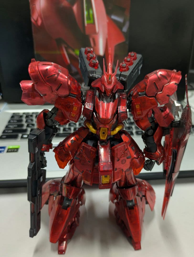 RG サザビー　塗装品　メカニカルコアメッキ風