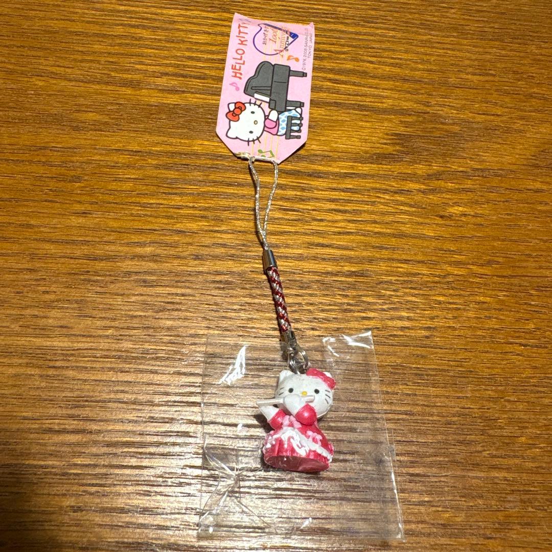 ハローキティ 伊藤楽器100周年ピアノ フルート　ストラップ 2個セット
