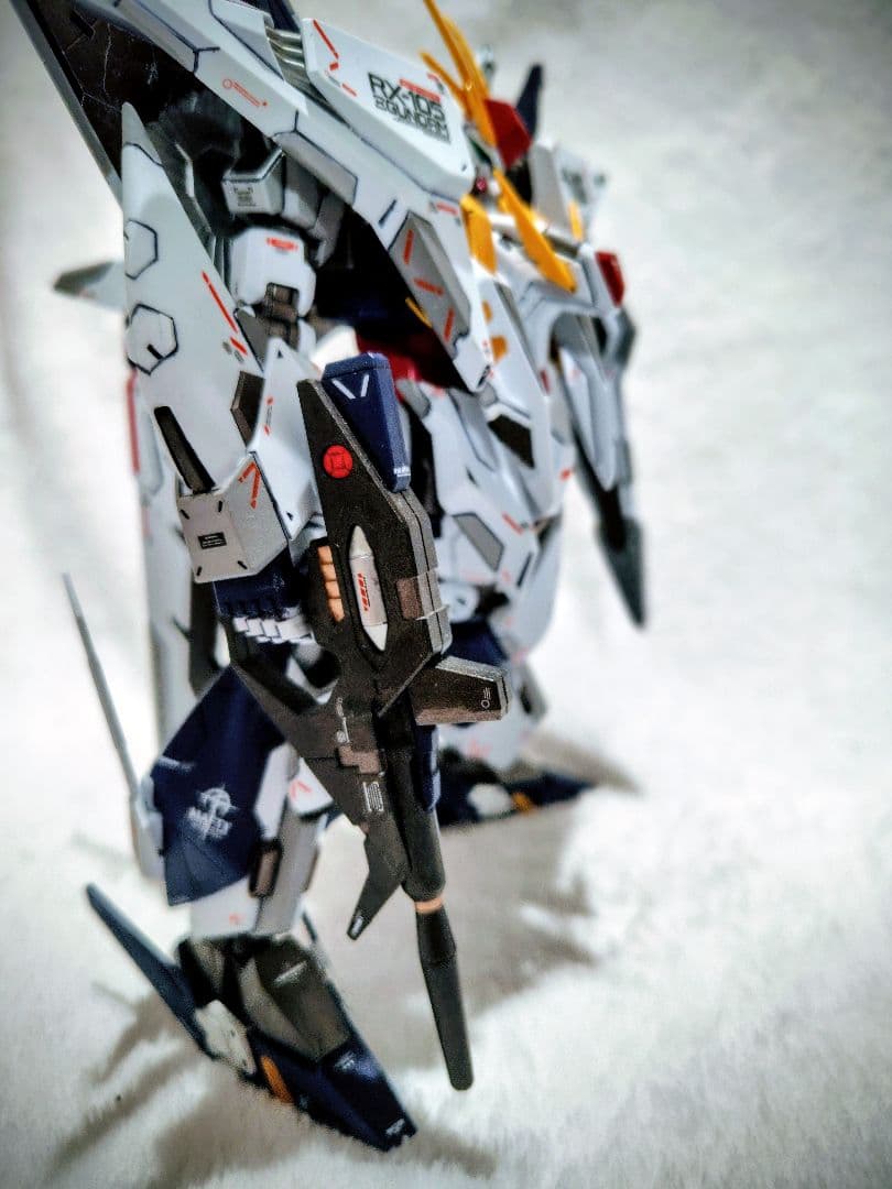 塗装済み完成品HGクスィーガンダム　汚れや欠品あり