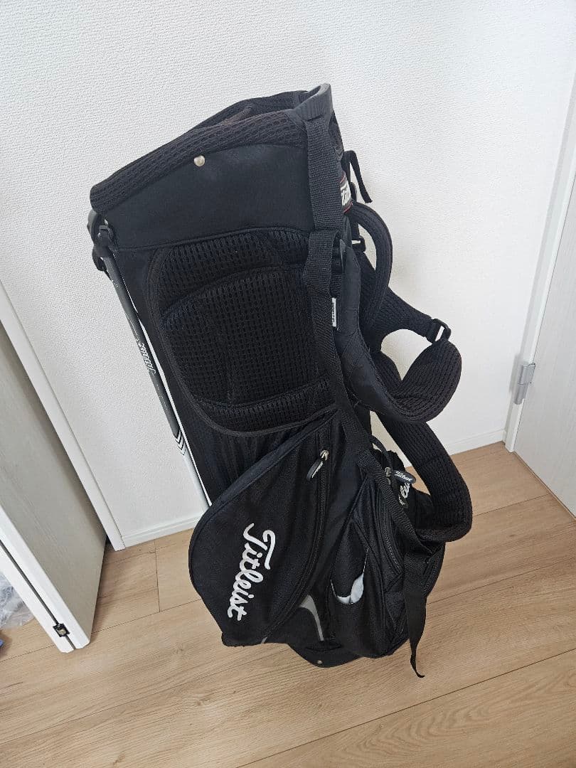 タイトリストスタンドキャディバッグ ブラック 8.5号