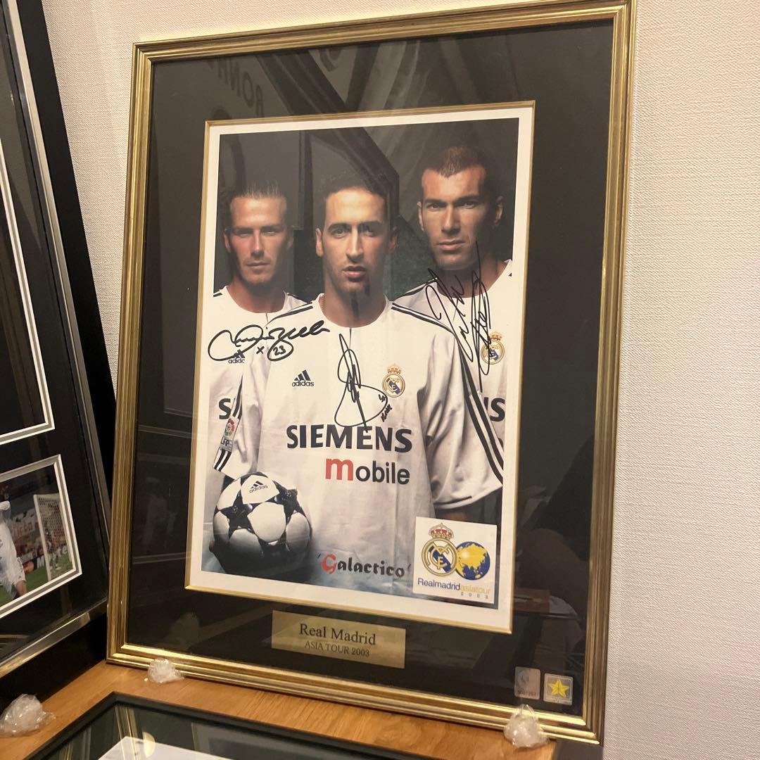 レアル・マドリード 直筆サイン入り写真　ベッカム　ジタン　ラウル