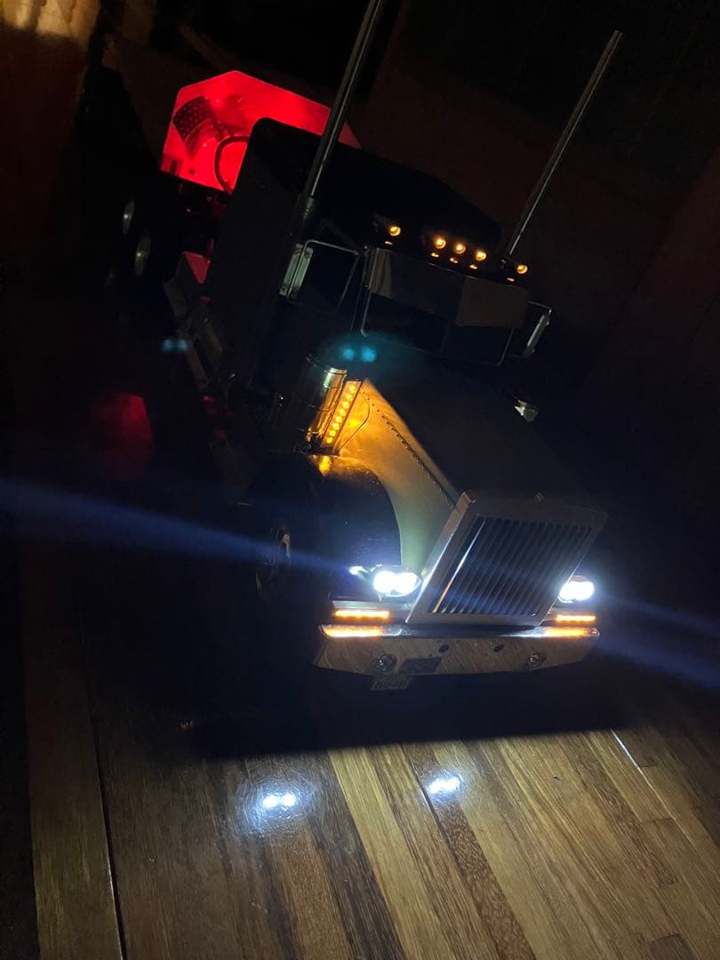 タミヤ1/14 グランドハウラー ボディ