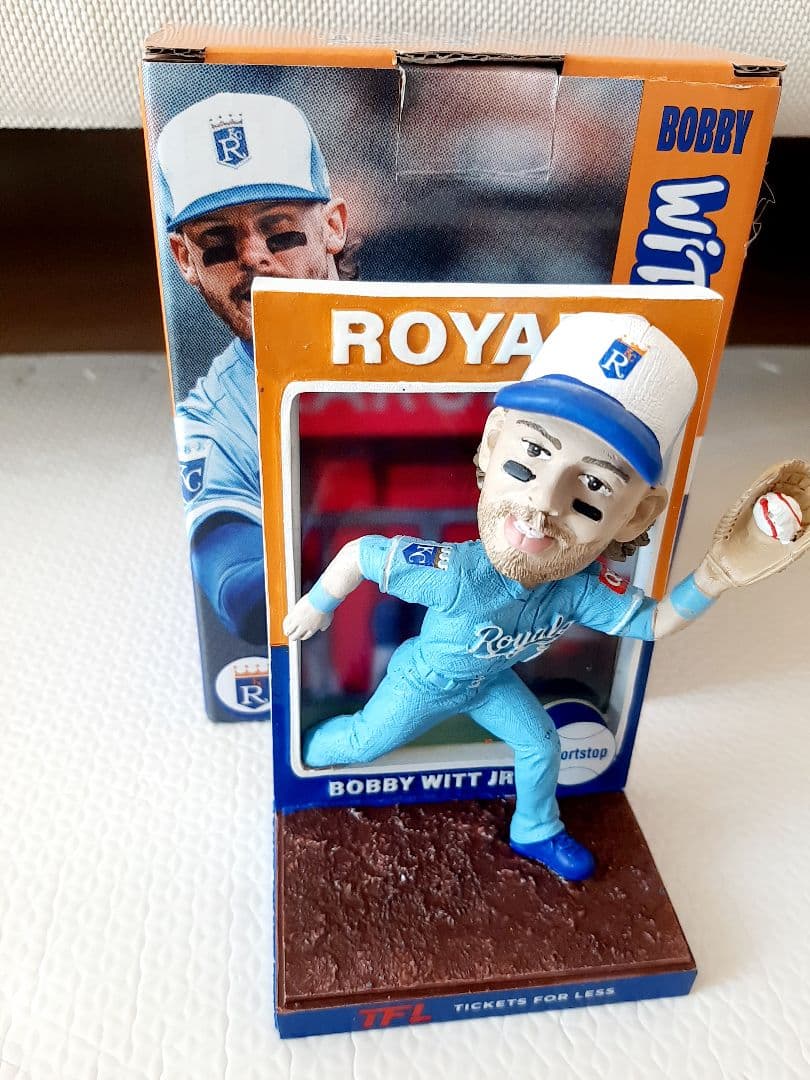 ボブルヘッド　ボビー・ウィットJr. ロイヤルズ　球場配布　mlb　非売品