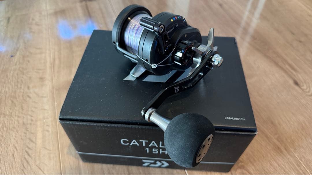 【超美品・送料無料】ダイワ キャタリナ15H (右ハンドル・中型両軸リール)
