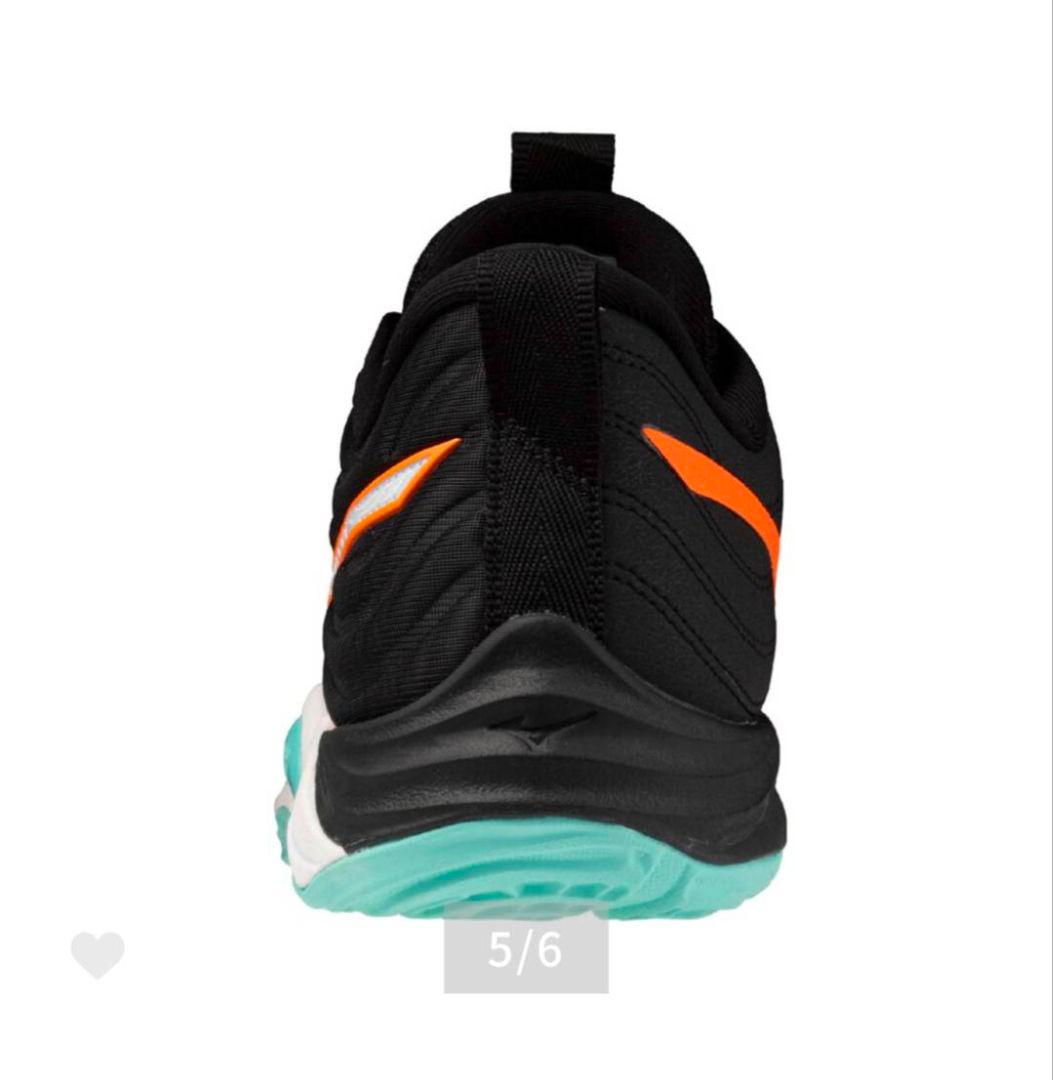 Mizuno Wave Momentum バレーボールシューズ　24.5cm