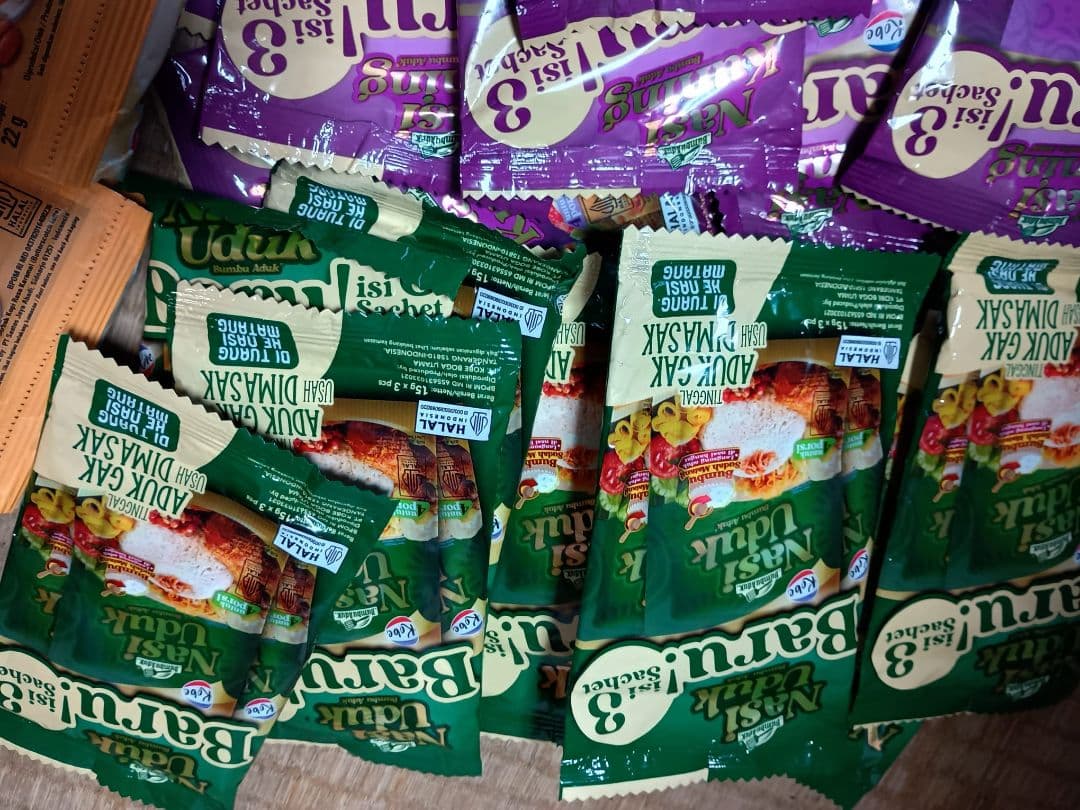 ULEG サンバル- グッデイ・インスタント・コーヒー&神戸Bumbu Aduk