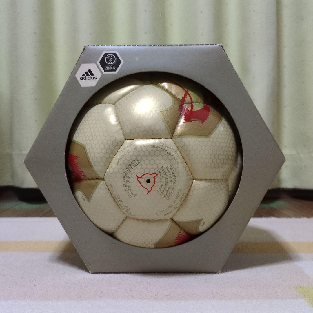 ０２‘　日韓共催　Ｗ杯本大会試合球