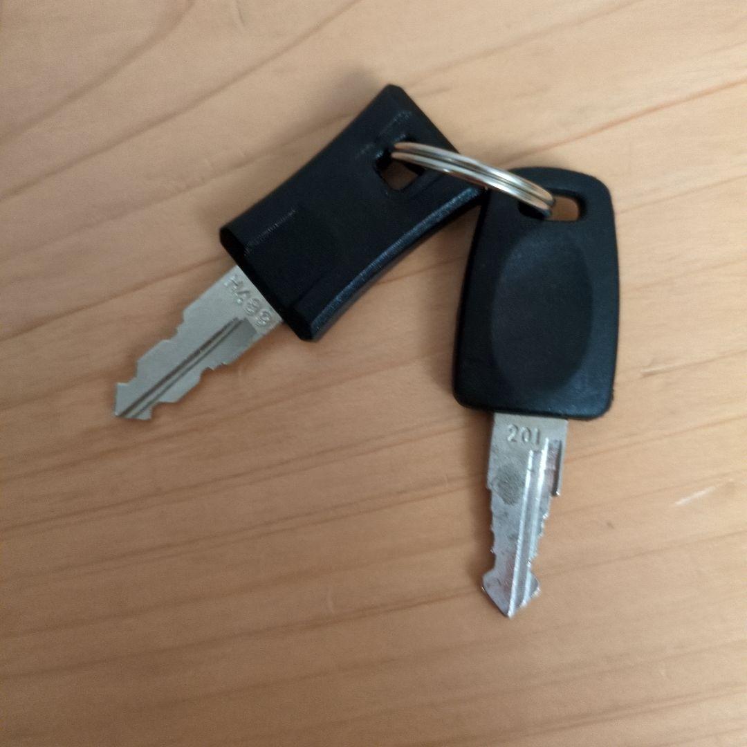 Samsonite シルバースーツケース72×50、厚み約28㌢