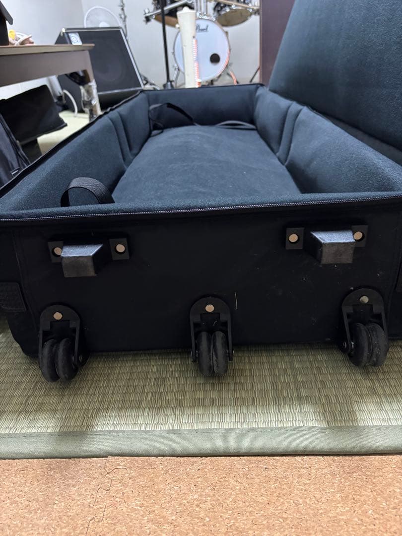 Roland RD-88 純正キャスターケース付き（単品販売もあります！）