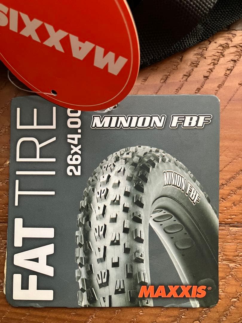 MAXXIS MINION FBF 26x4.00 タイヤ