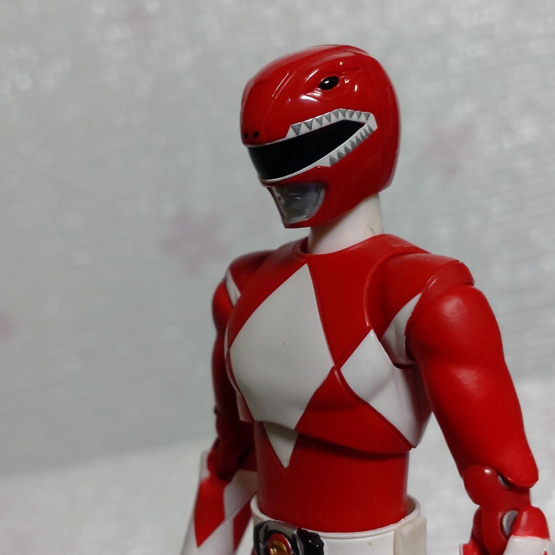 S.Hフィギュアーツ　 ティラノレンジャー