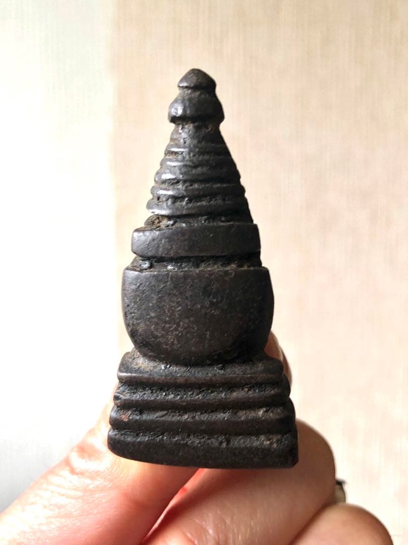 チベット　宝塔形金具　古鉄　釘隠し　残欠　ブロカント　鉄製　トクチャ