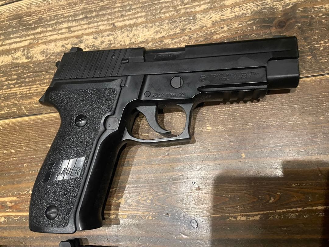 く*む様 東京マルイ　ガスブローバック　シグ　P226