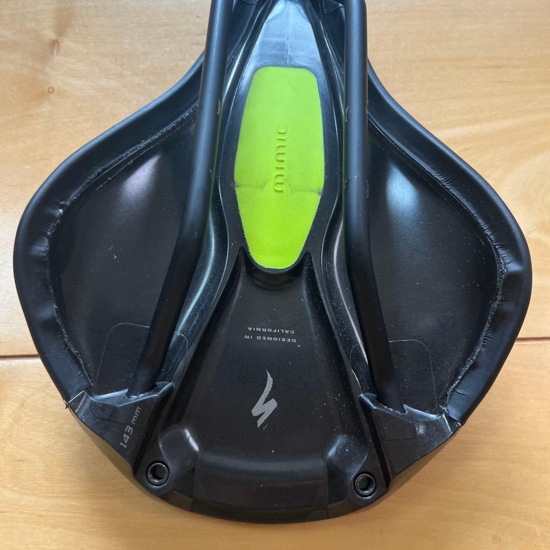 Specialized Mimic サドル ブラック　143mm