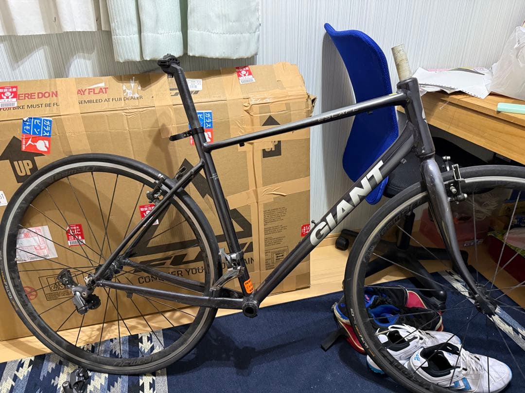 GIANT escape R3フレーム