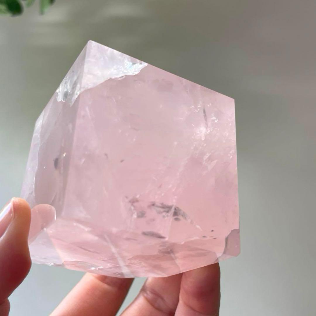 ローズクォーツ　キューブ　ジェムローズクォーツ　紅水晶　透明感　jelly感